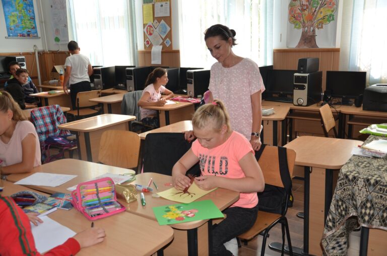 Ziua Învățătorului la Școala Gimnazială Sarichioi